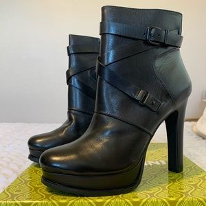 Brand New Gianni Bini Heeled Ankle Boots